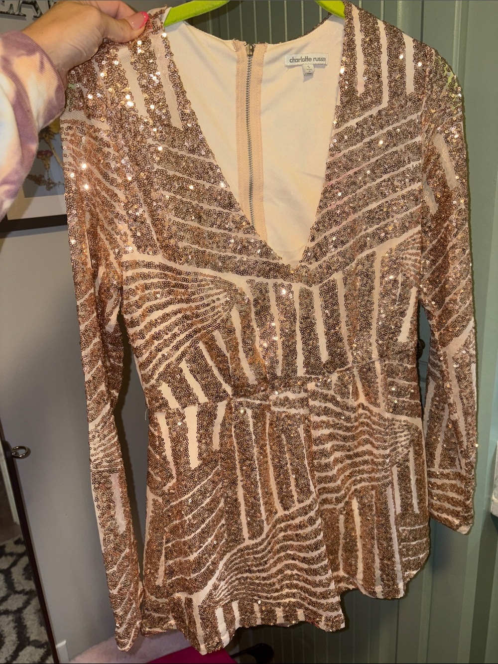 OFFERS OPEN! Women’s small Charlotte Russe Rose Gold Sequin V-Neck Party Dress